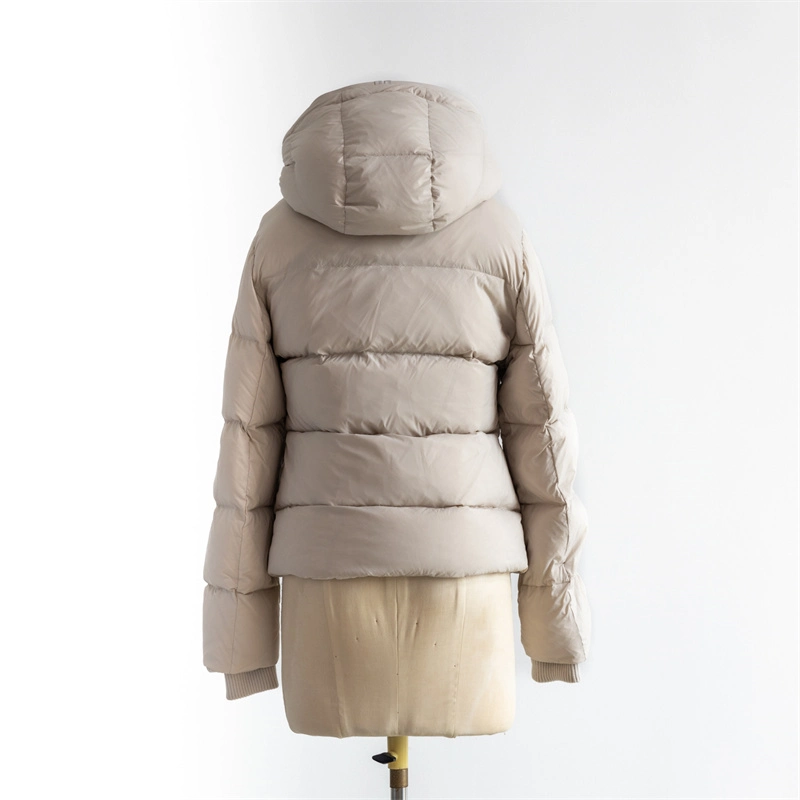 Women′ S High Quality Puffer Jacket OEM